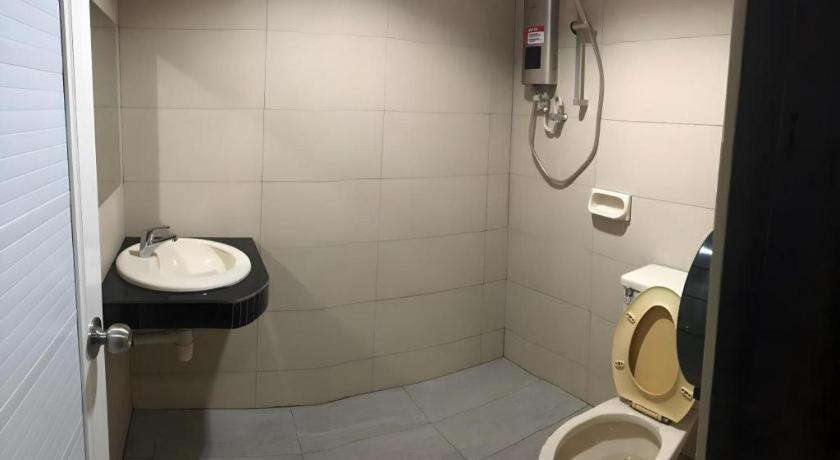 Hotel Perdana Лавас Екстер'єр фото